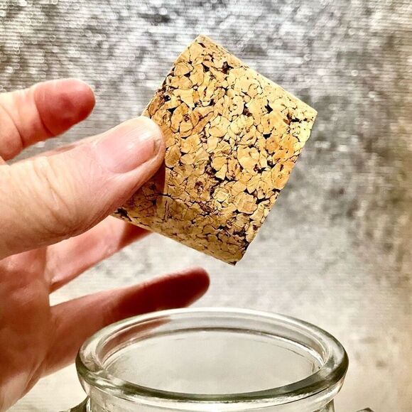 Wheaton Snub Nose Clear Thick Glass Cork Top Candy Pitcher 5.7, vintage 1940s - Picture 7 of 7